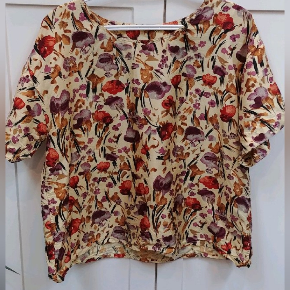 Jim Thompson Thai silk top